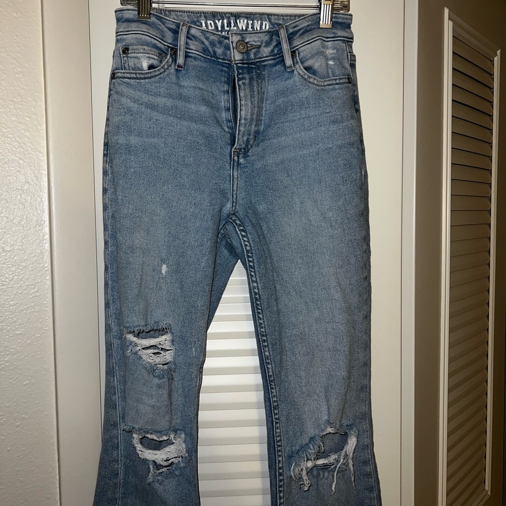 Idyllwind Women's Distressed Jeans